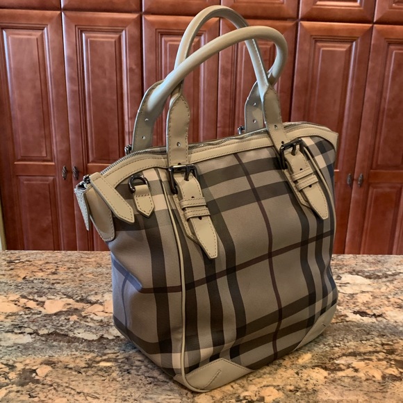 Authentic Burberry Horseferry Smoked Tote - Picture 4 of 6